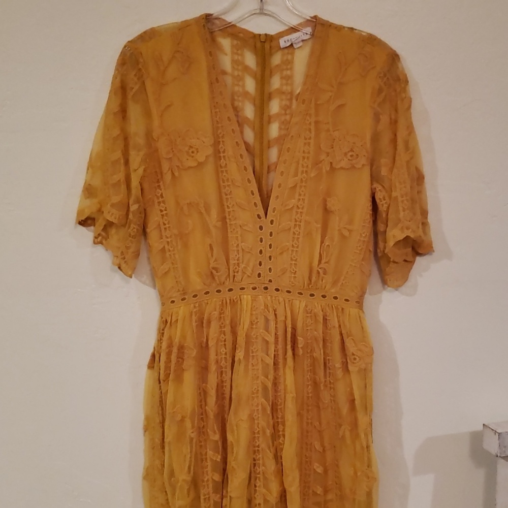 Gorgeous SOCIALITE Lace Romper